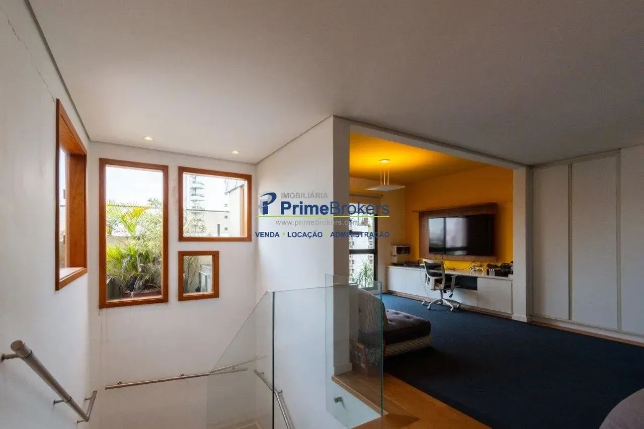 Com uma impressionante área privativa de 389 m², este imóvel é perfeito para quem busca co - Foto 3