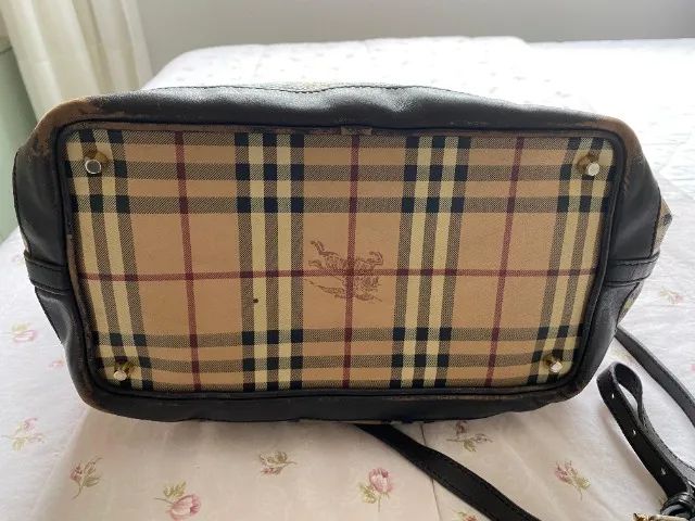 Bolsa com Alça Burberry Haymarket Check Medium Golderton - Foto 4