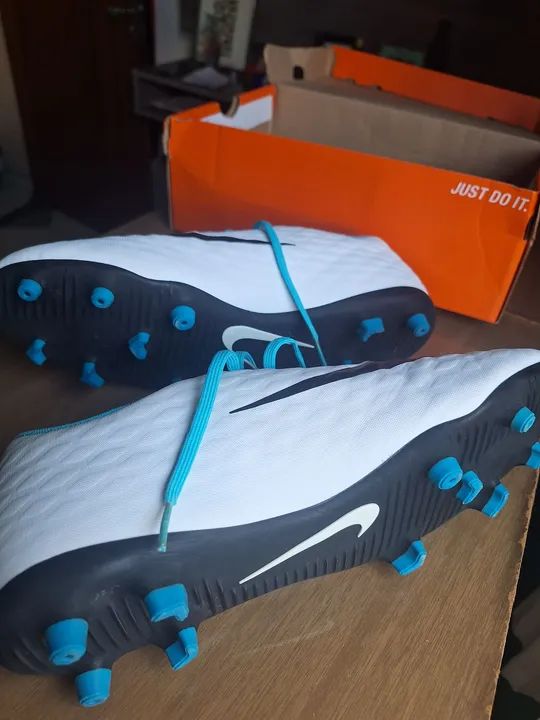 Chuteira Nike HyperVenom - Foto 2