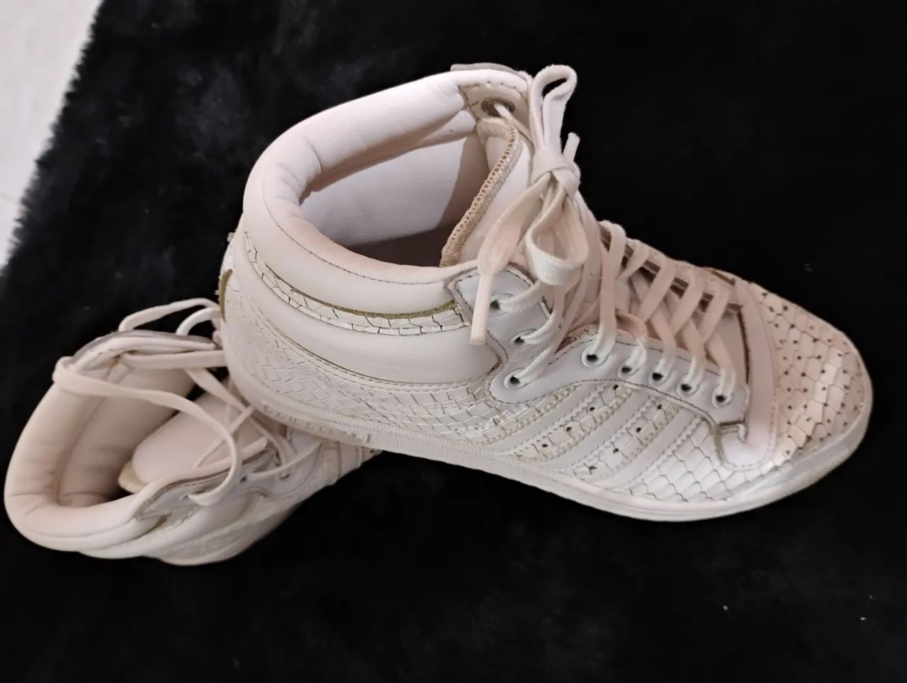 Tênis Adidas Branco cano alto  - Foto 2