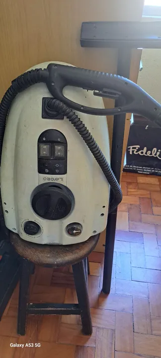 Lavadora de Vapor Lavor a Vapor - Limpeza Profunda