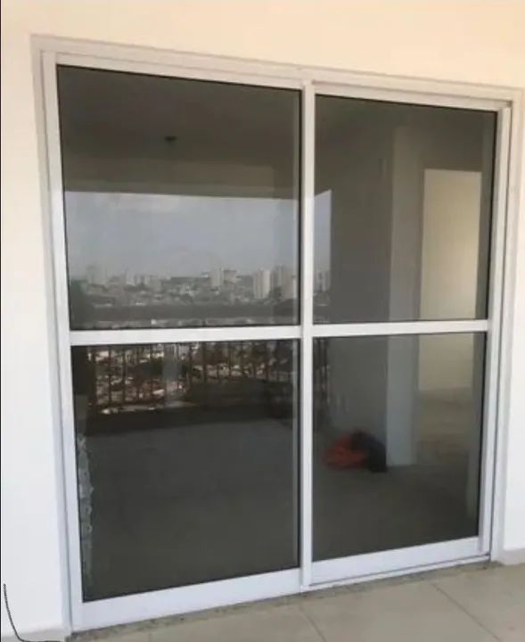 Porta alumínio branca 1,70 X 2,17 - Foto 3