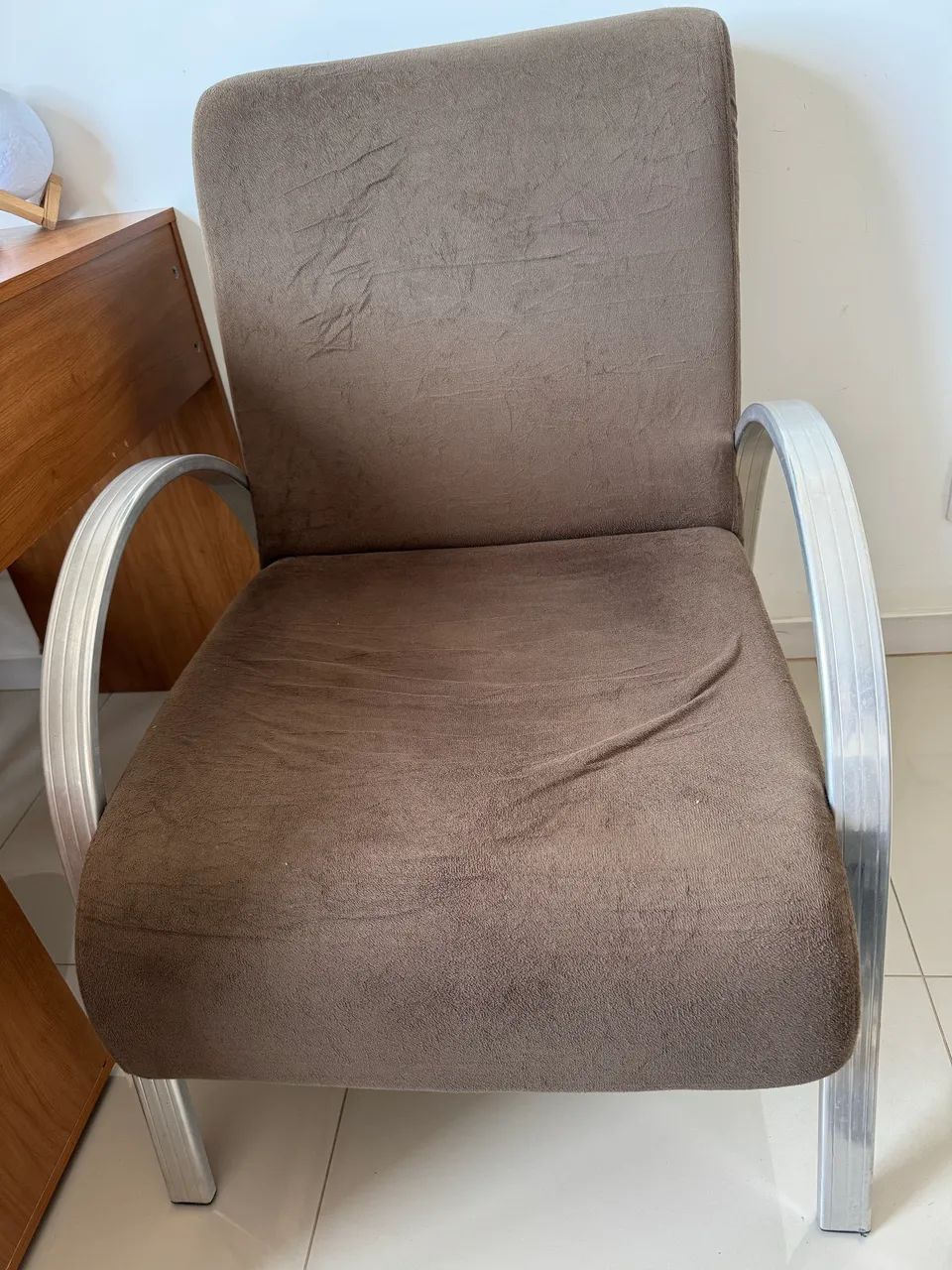 Poltrona 64985870931842122