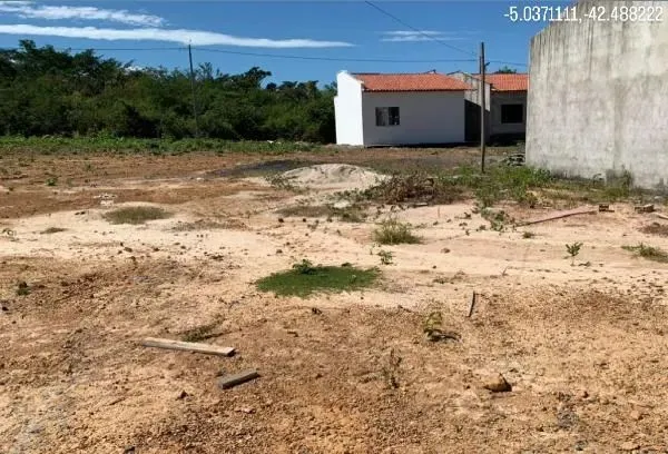 Terreno: 238,51m²