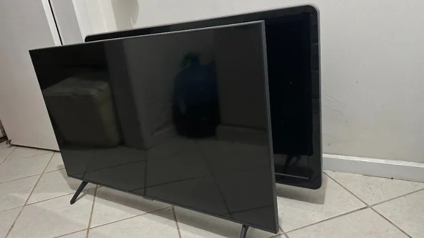 2 TELEVISÕES 42" (PRECISAM DE CONSERTO)