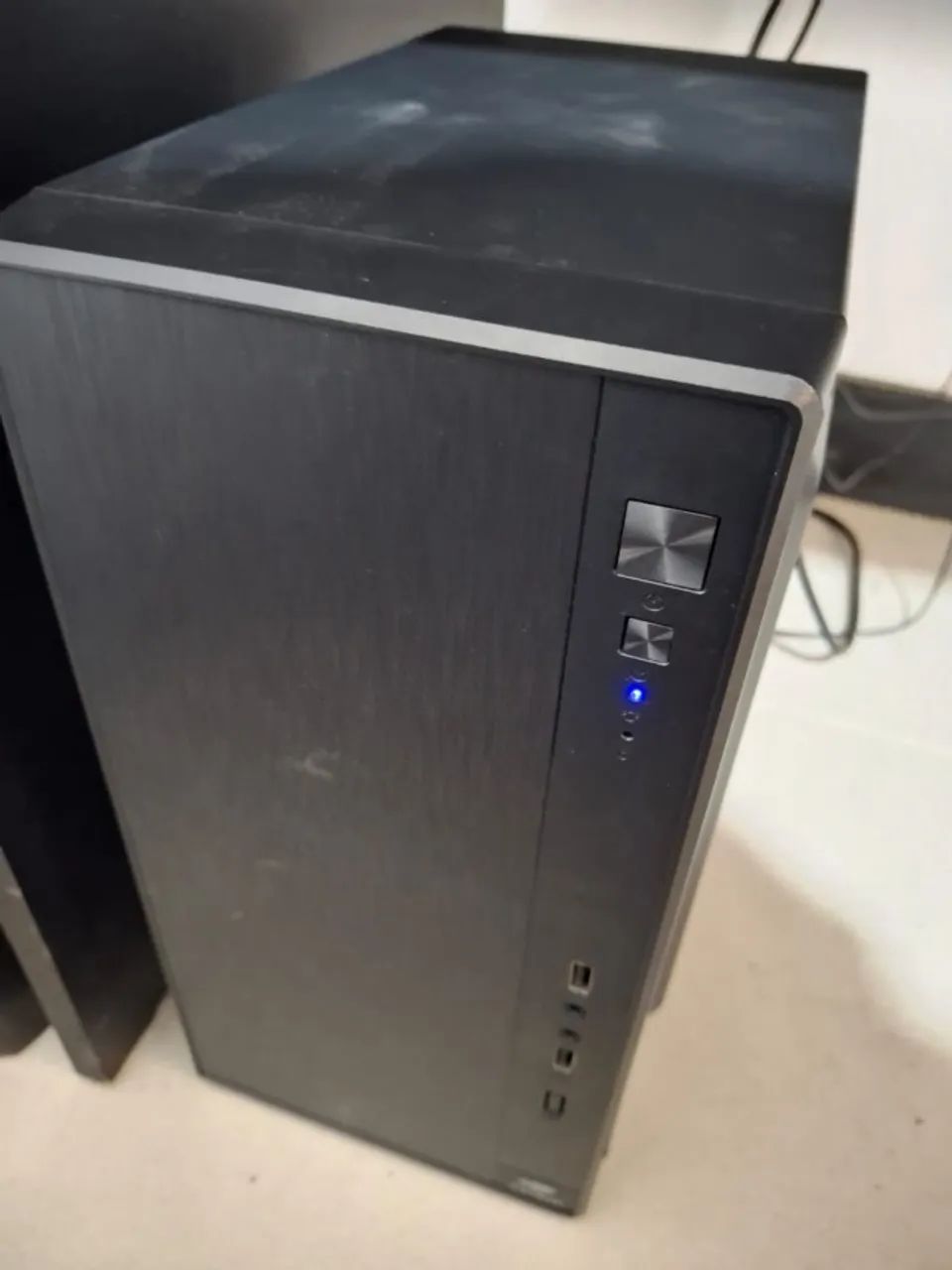 VENDO COMPUTADOR SEMINOVO I3 16GB DE MEMÓRIA RAM 120GB SSD PLACA DE REDE GIGABIT
