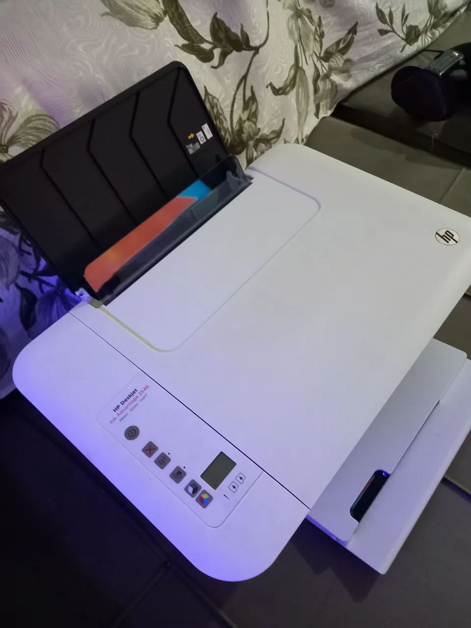 Impressora HP Deskjet Ink Advantage 2675 - Foto 2