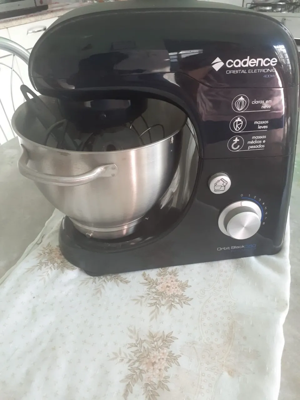 Batedeira Planetária Cadence Orbit Black 500W