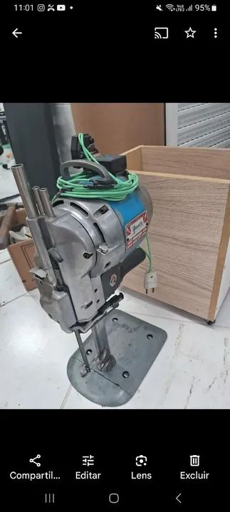 Máquina cortar tecidos, 220V Brinde lixa e faca - Foto 2