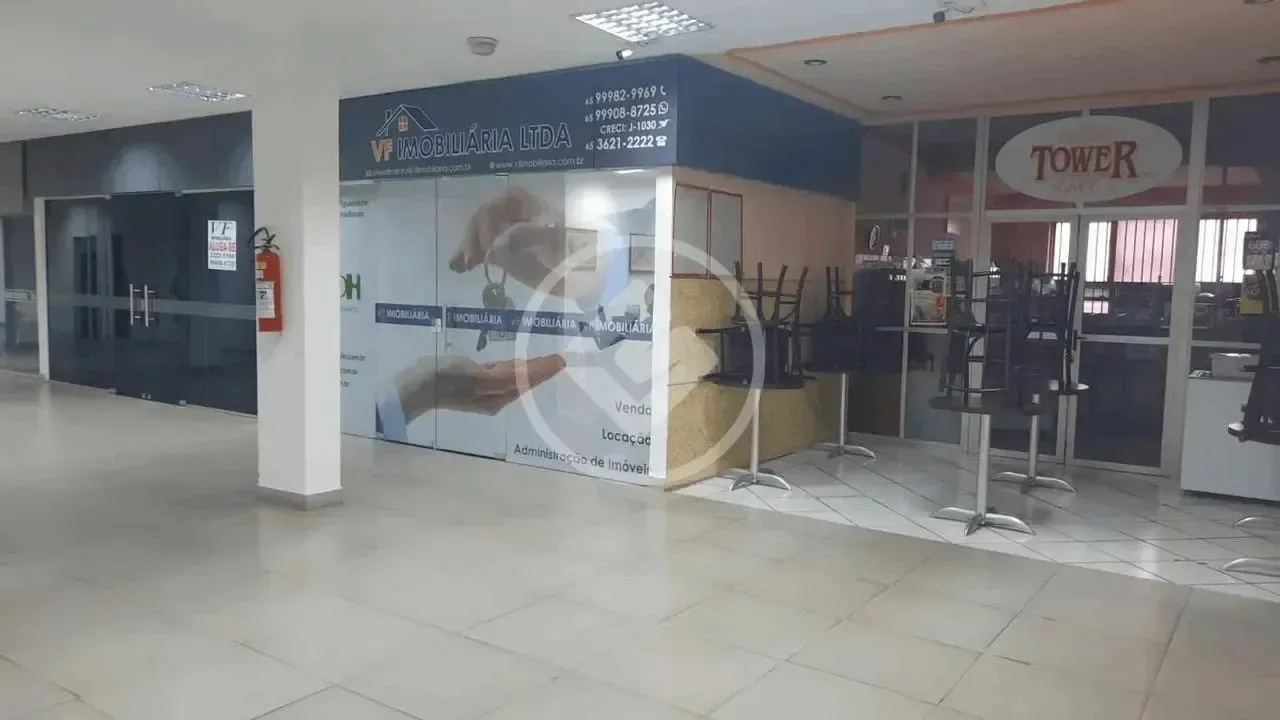 Salas Comerciais Com inquilinos à Venda. São 2 salas com 42m² casa + 1 vaga de garagem. Ed