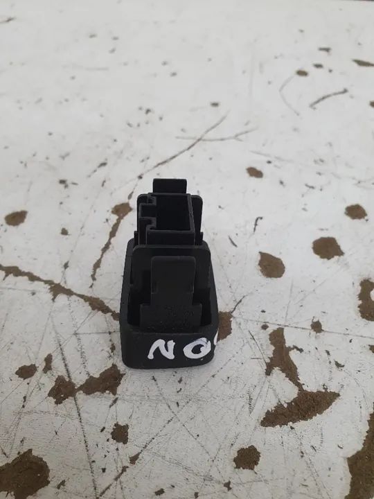 Botão Falso Painel Central Hyundai Tucson 2013 - Foto 2