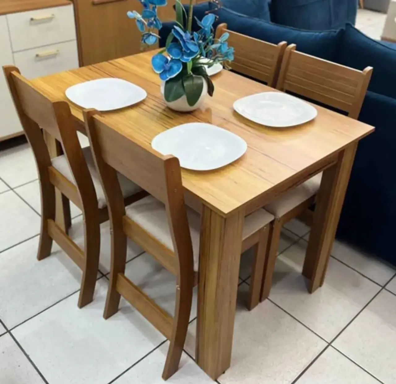 Mesa de Jantar 1.10×0.75 Com 4 Cadeiras- Entrega Rápida - Foto 3