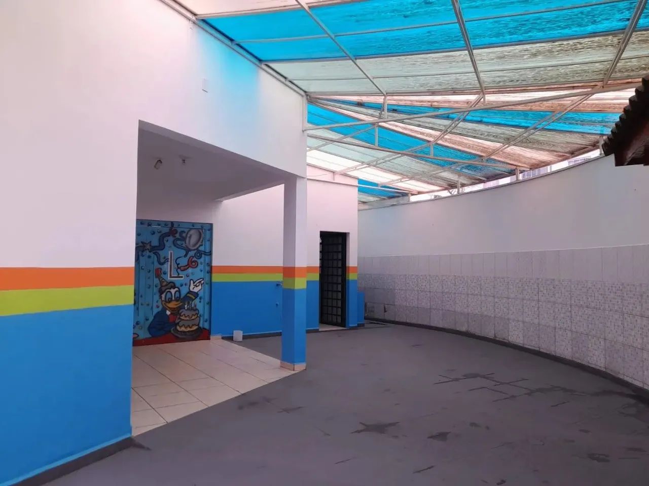 Casa comercial com salão e quadra para locação no bairro Jardim Wanel Ville V, Sorocaba/SP - Foto 5