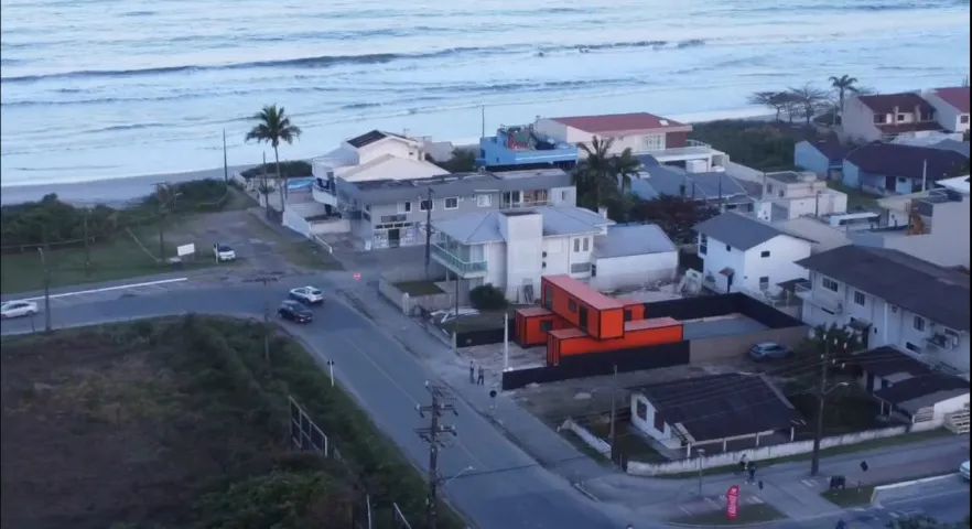 SUITES CONTAINER 50 METROS DA PRAIA EM ITAPOA SANTA CATARINA
