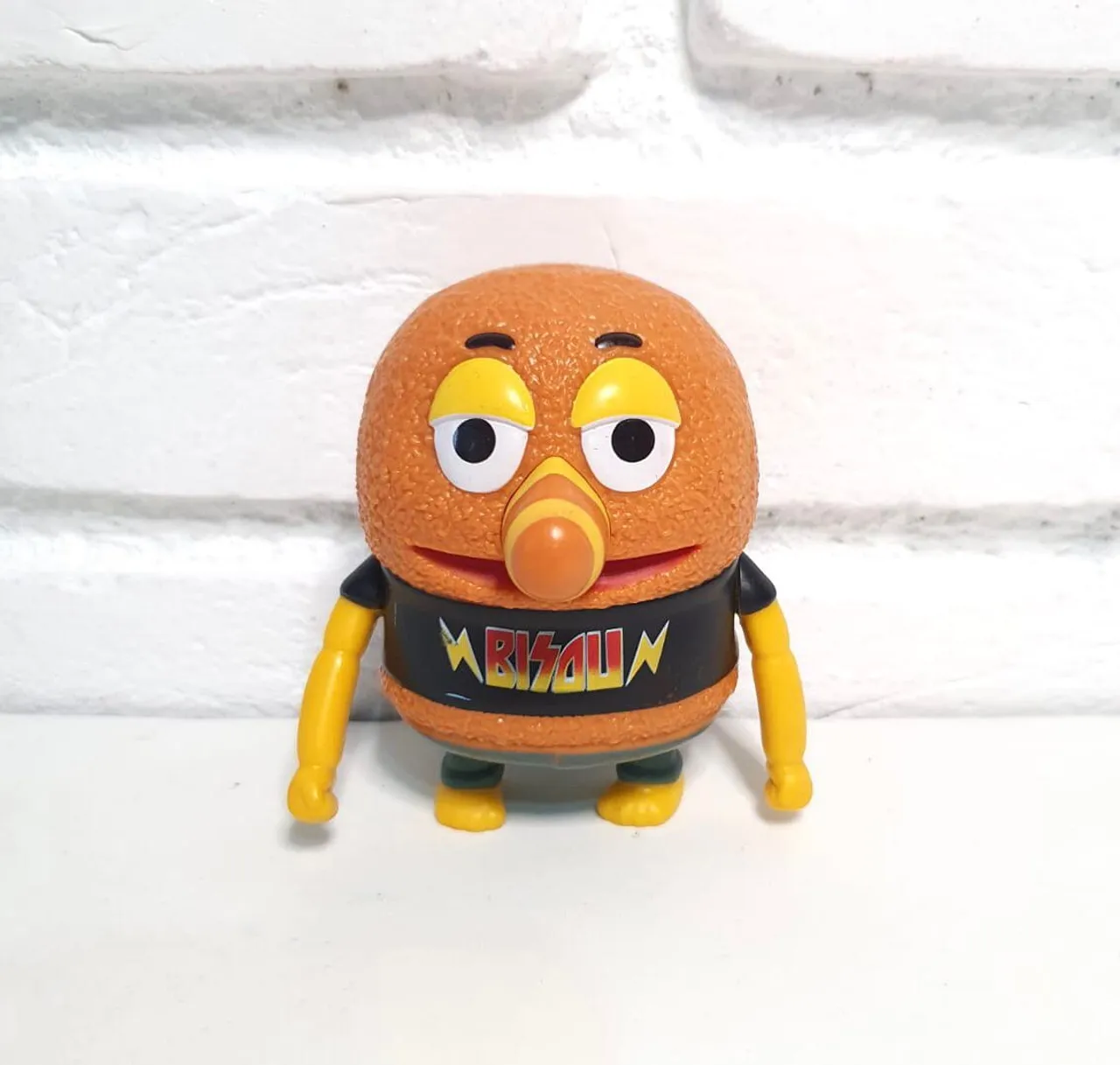 boneco rocky robinson o incrível mundo de gumball