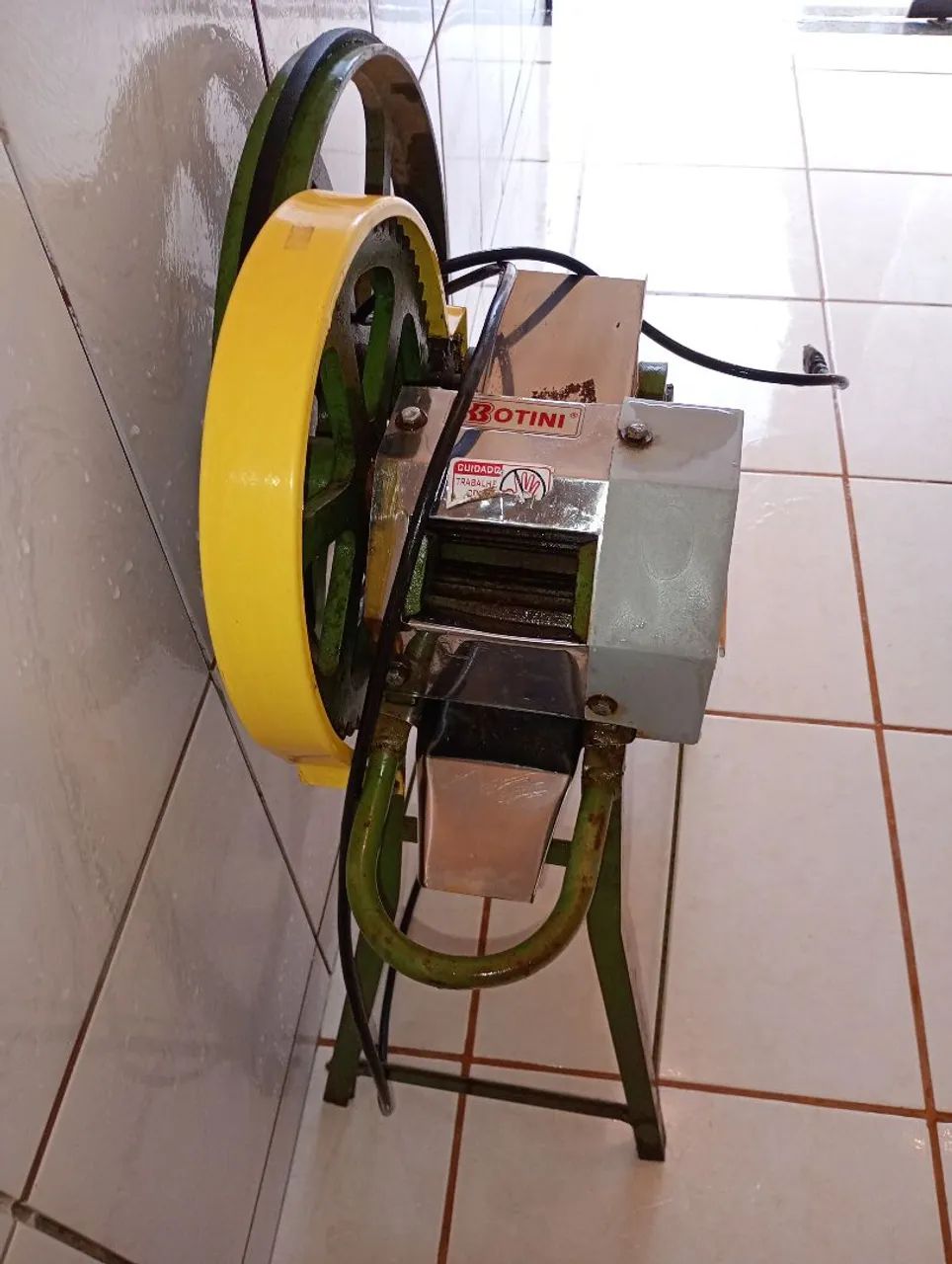 Engenho de moer Cana elétrico 64298558201985121