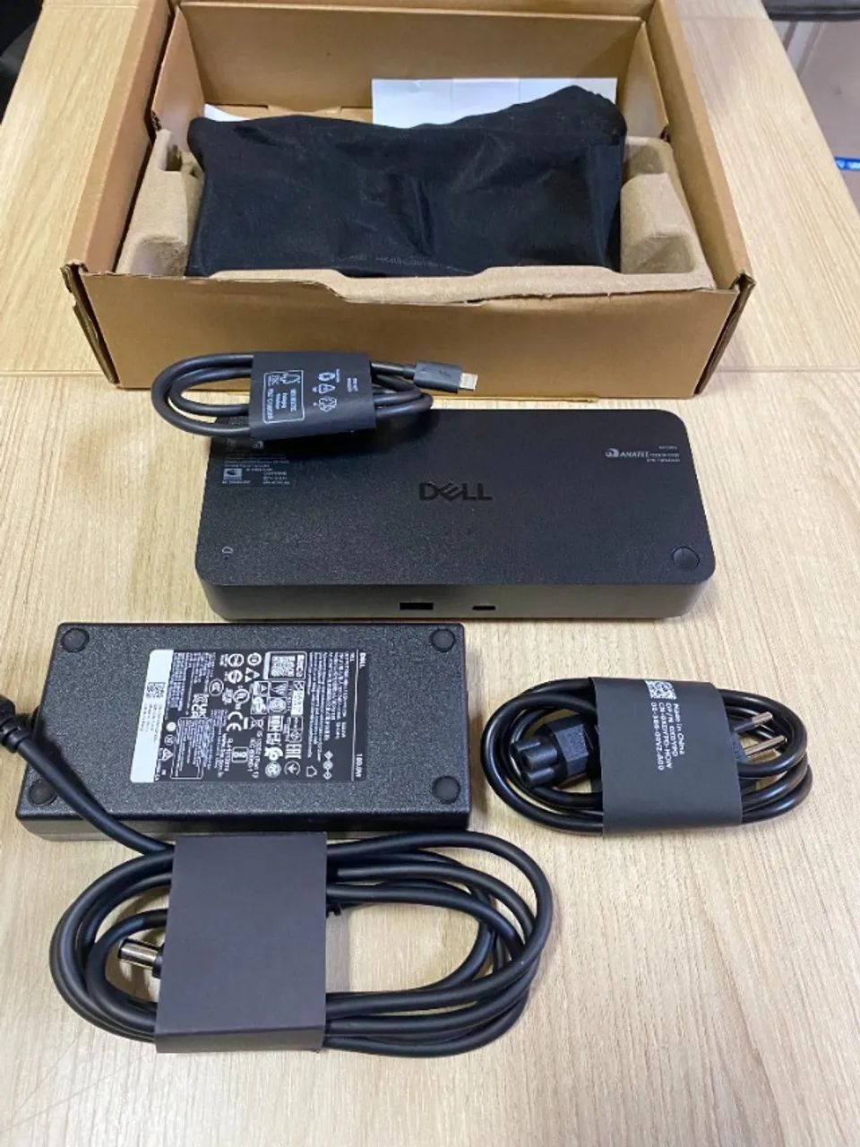 Docking station Dell Pro Thunderbolt 4 Sd25tb4 130w -  Garantia Dell:  23/09/28 - Foto 3