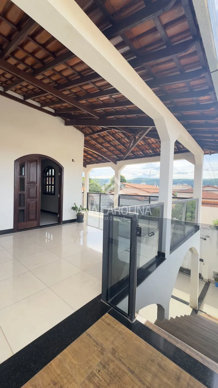 Apartamento estilo casa no Bairro Major Prates