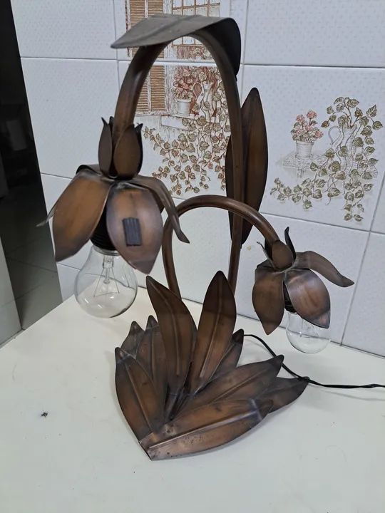 Abajour  em Metal com Flores - Foto 2