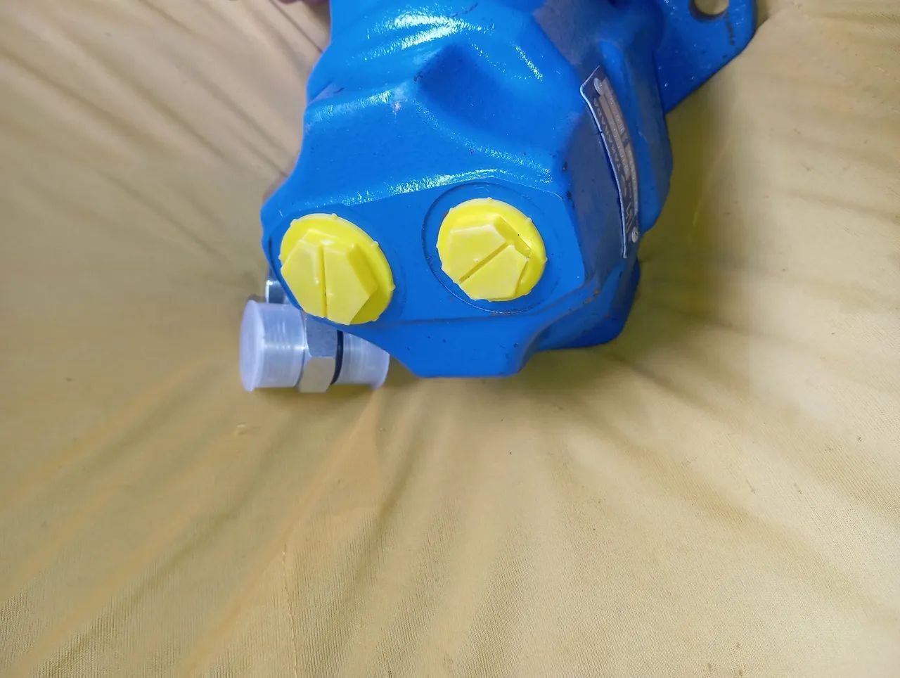 Vende-se Bomba hidráulica semi nova 36l valor 900$ - Foto 3