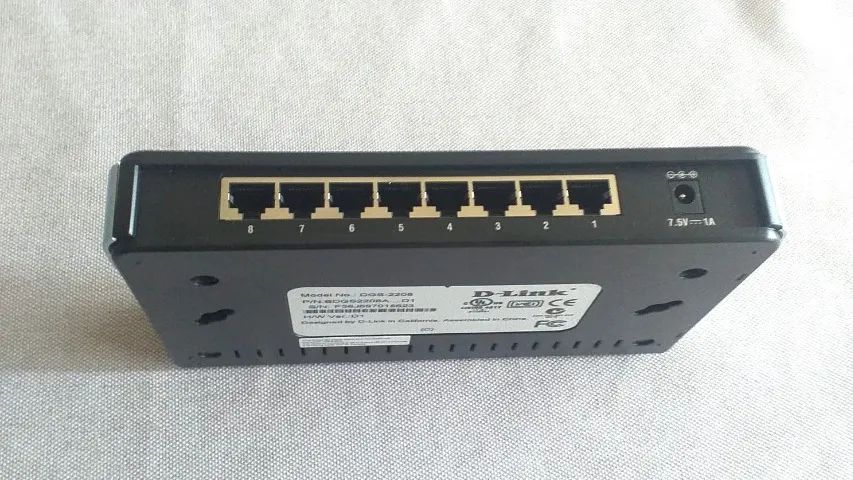 Roteador marca D-Link 8 portas - Foto 5