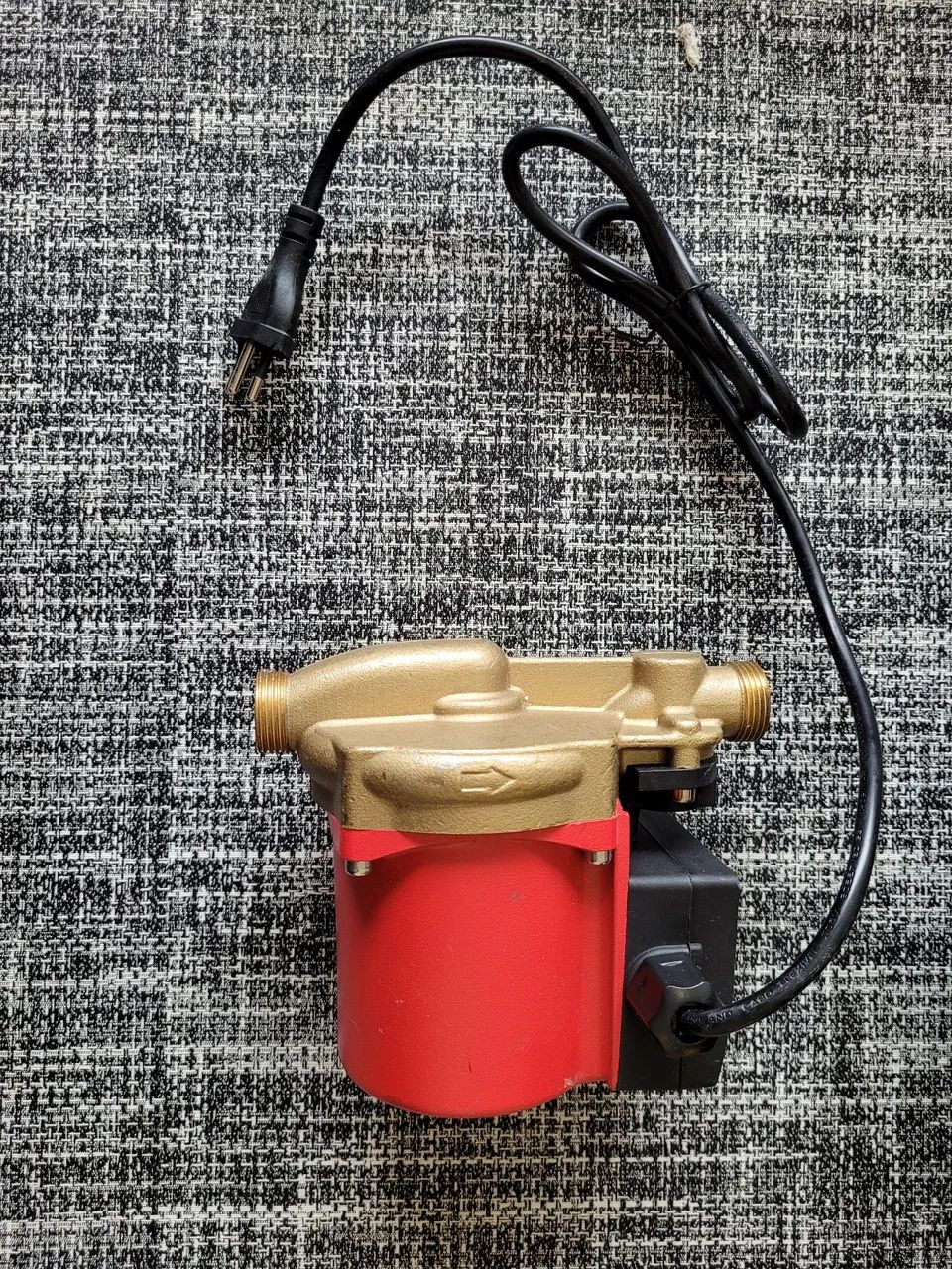 Pressurizador de água 220V Rheem 120W - Foto 2
