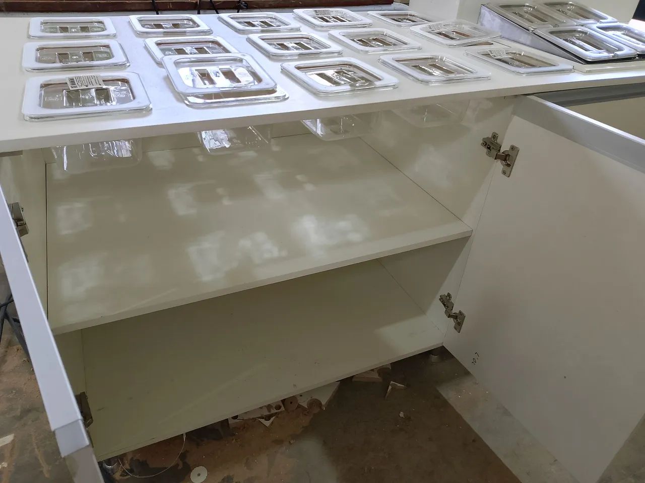   Expositor/ Buffet/ Balcão para sorveteria/ açaiteria/ adegas e móveis pra cafeteira - Foto 3