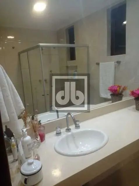 Casa duplex Condomínio Floresta - 3 suítes - piscina - 350 metros construídos - Placas sol - Foto 9