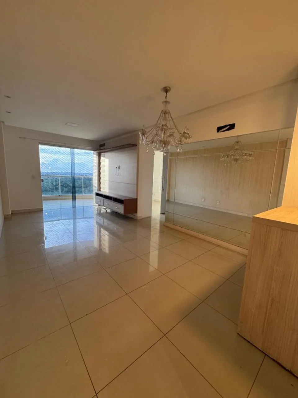 ALUGO APARTAMENTO NO EDIFÍCIO MORIAH