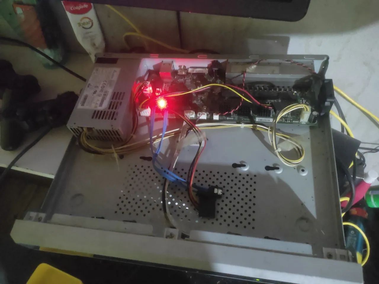 Sistema de Vigilância Hikvision Embedded NVR - Foto 2