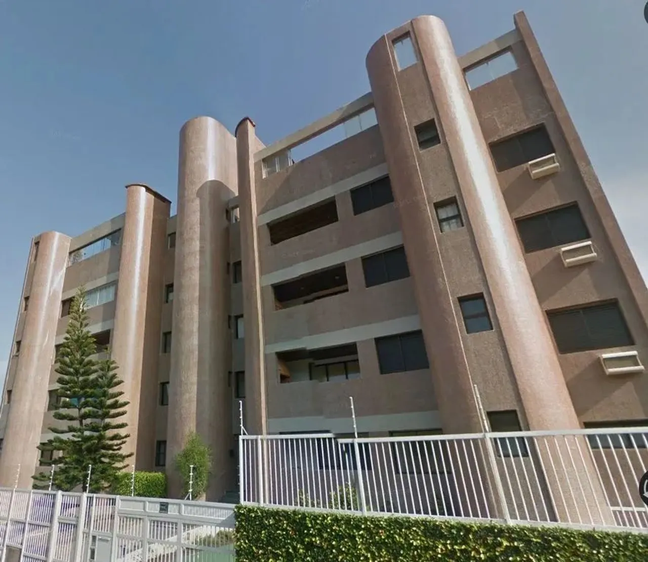 Excelente apartamento a venda na praia de Peruíbe
