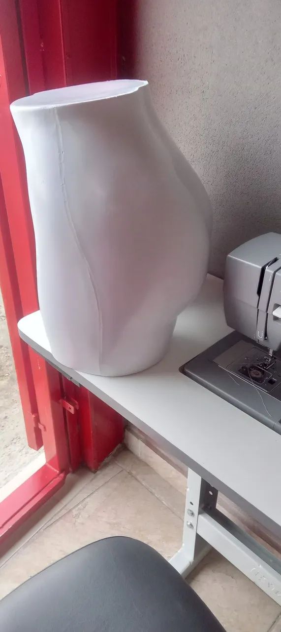 Manequin bumbum  - Foto 3