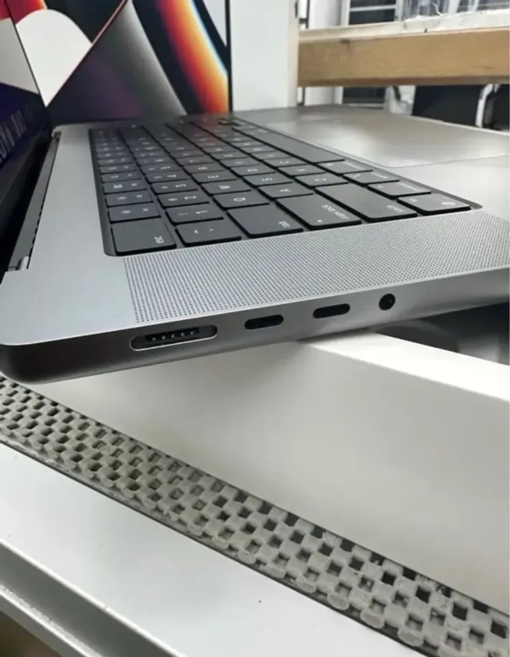 MacBook Pro 16