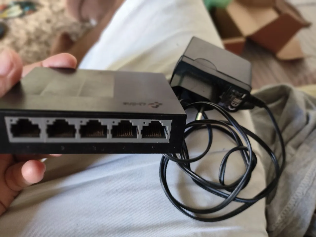 Switch 5 Portas TP-Link 10/100/1000 Ls1005Gb - usado