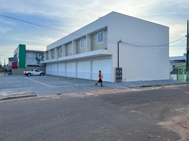 Ponto Comercial/Loja na Claudomiro de Moraes