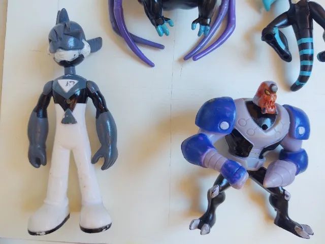 BONECOS BEN 10 - Foto 5