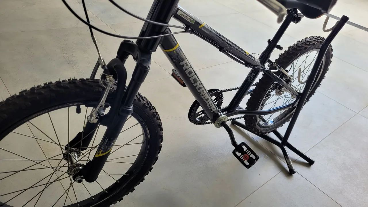 Bicicleta Btwin Rockrider ST500 Aro 20 - Foto 4