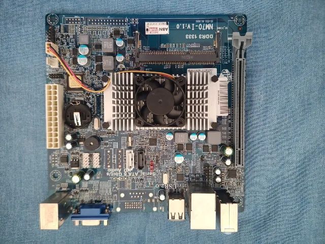 Placa-Mãe Mini ITX Biostar NM70-I V1.0 - Celeron Onboard - NOVA NO ESTADO - Foto 2