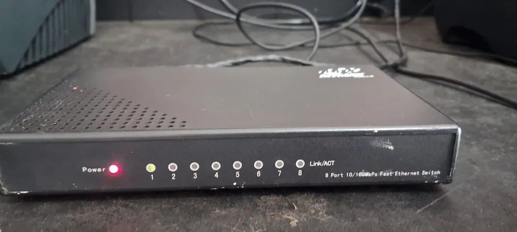 switch 8 portas com fonte FABRICANTE MYMAX