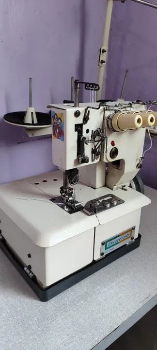 Máquina de Costura Galoneira  semi Industrial - Foto 2