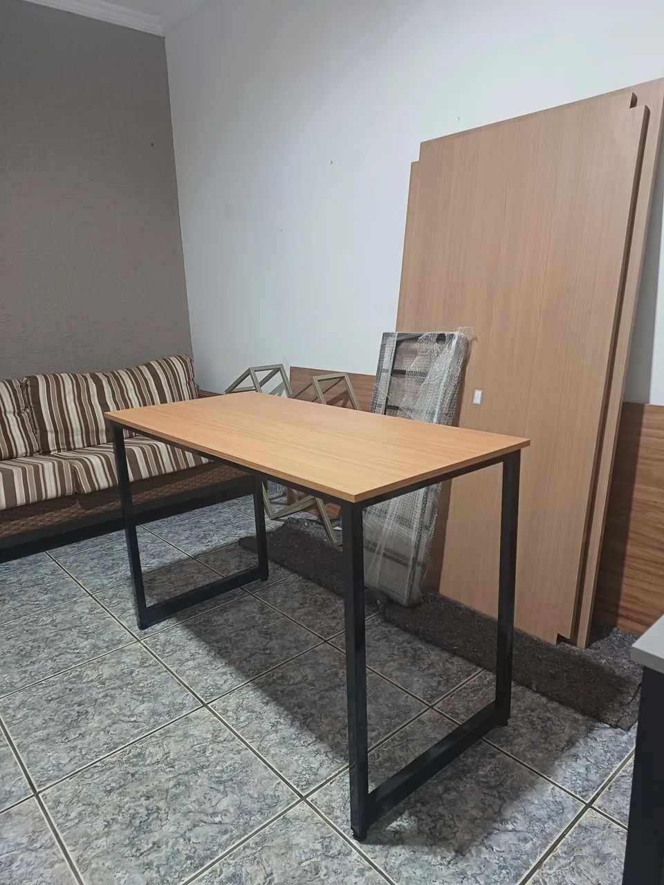 Mesa industrial p/ escritório/ jantar e comércio 