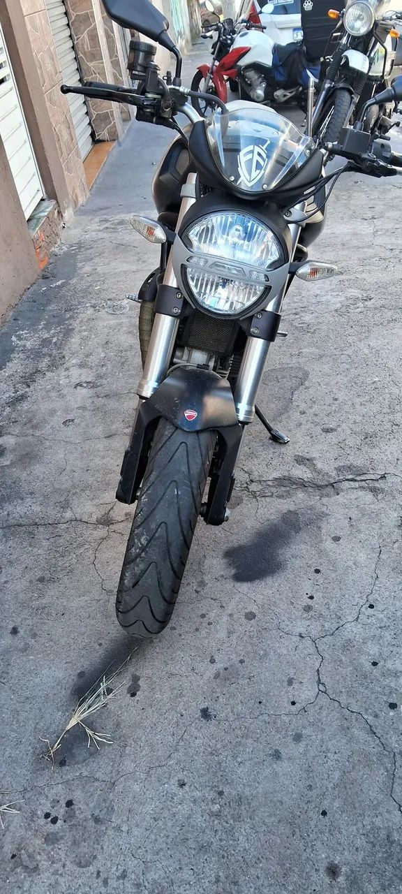 Ducati monster 