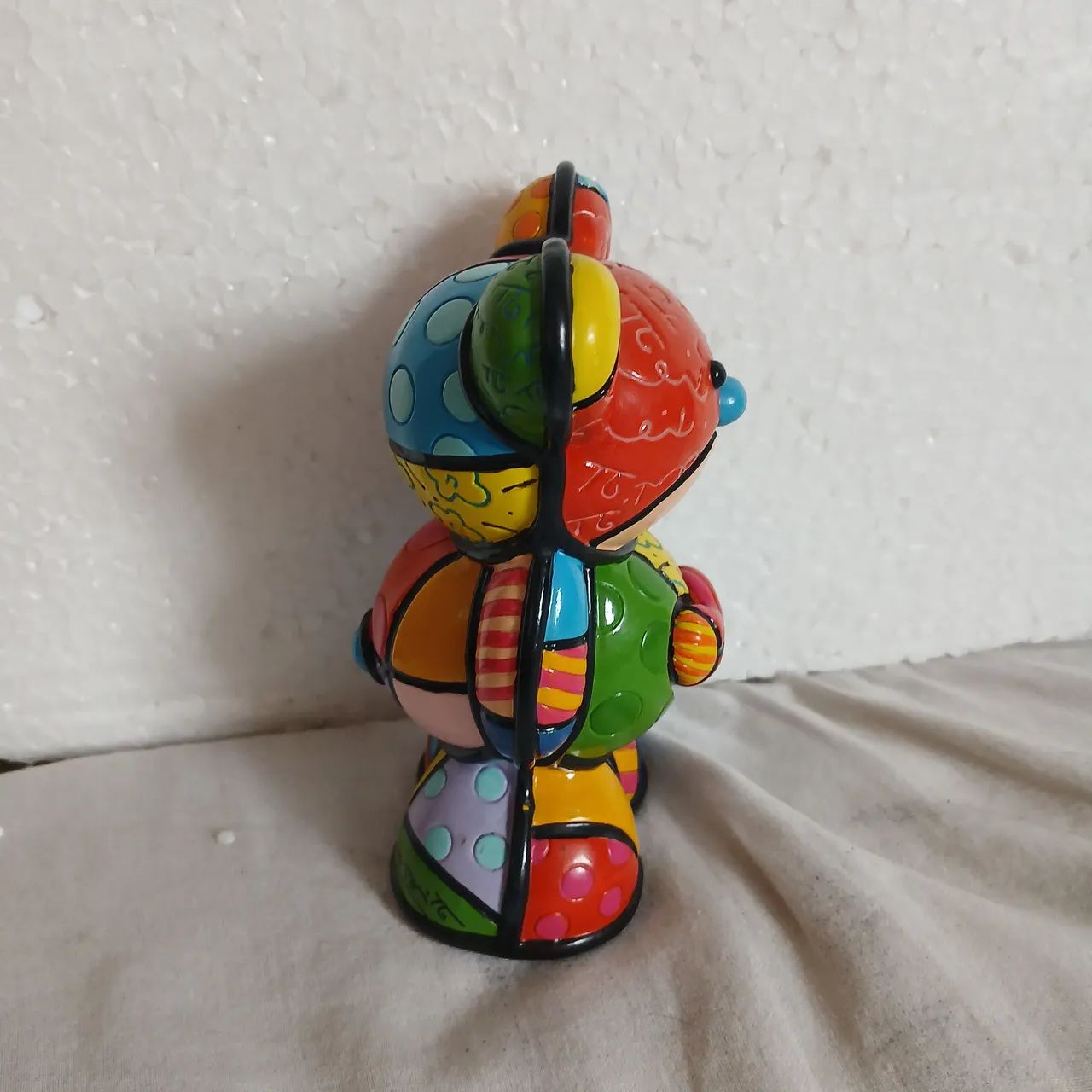 Estatueta Romero Britto 434735930242519045