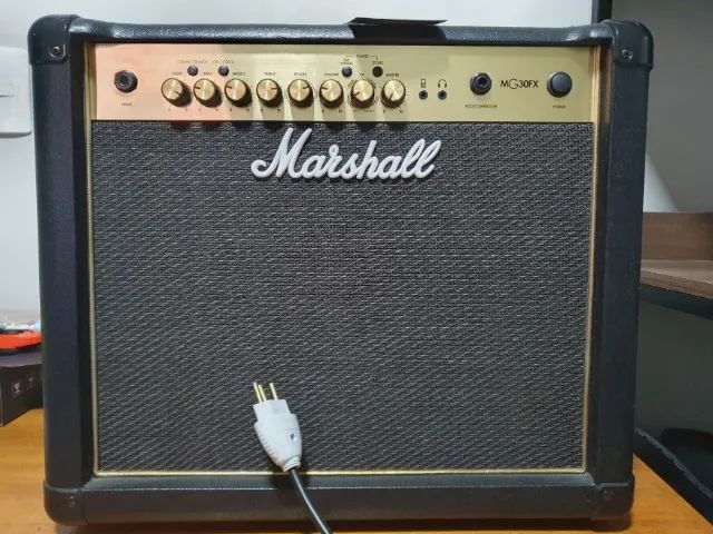 Amplificador Marshall MG30FX - Usado