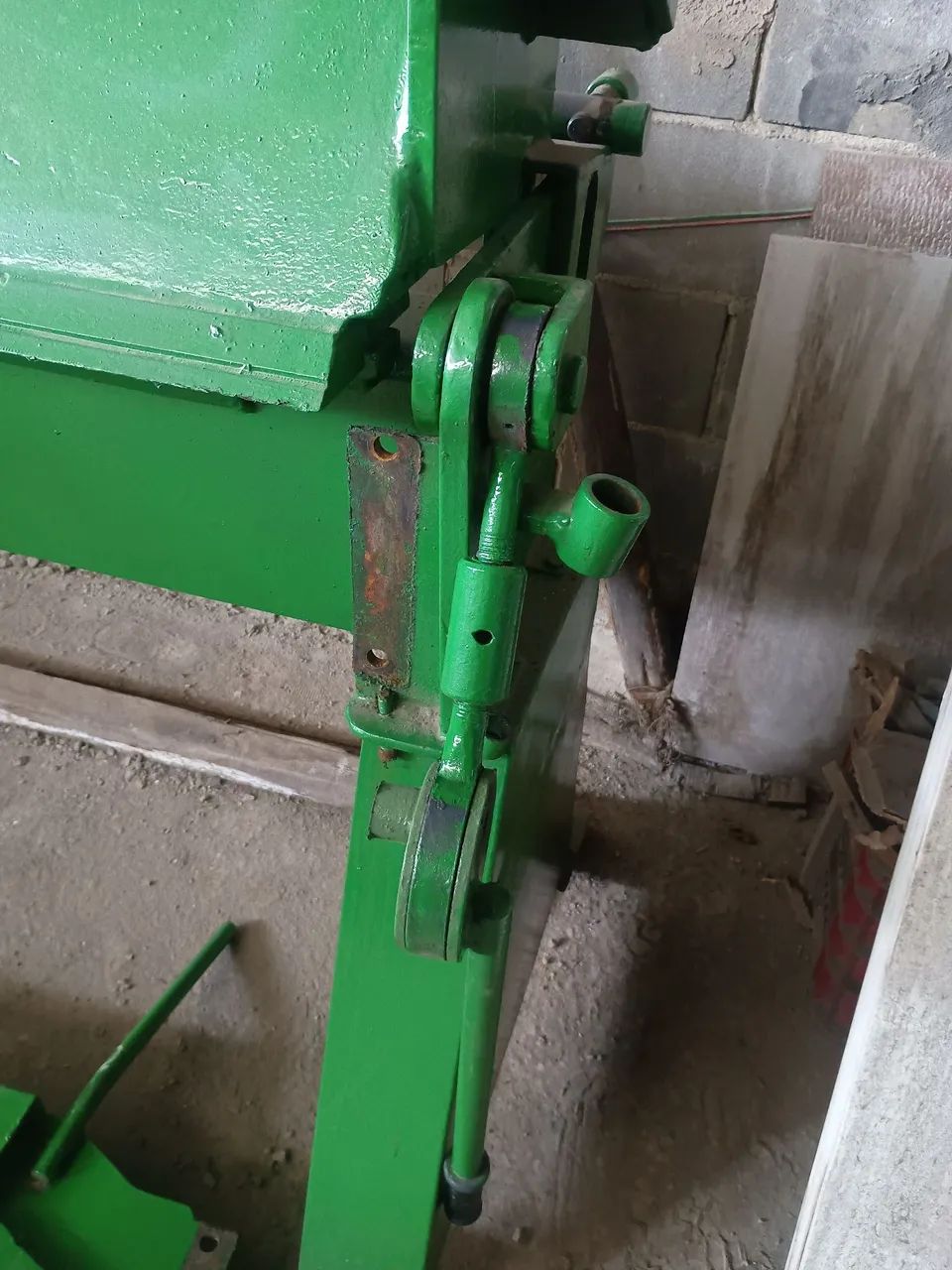  Vendo ou troco por carro picape Viradeira de chapas de 2mt - Foto 2