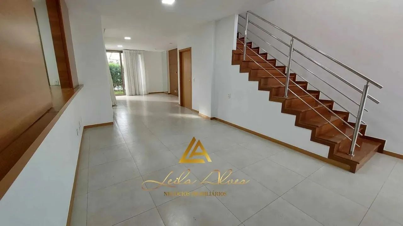 VENHA CONHECER O LAR DA SUA FAMILIA, COM 315 M² EM CONDOMINIO FECHADO