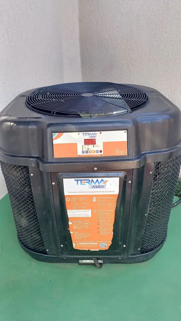 Bomba de Calor Terma Max 04 Nautilus 220v - Muito nova - Aquece muito rápido uma piscina.