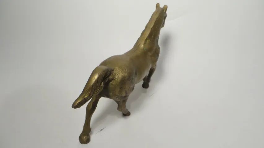 ESTÁTUA DE BRONZE ANTIGA DE FORMATO DE CAVALO LINDA PEÇA!! - Foto 4
