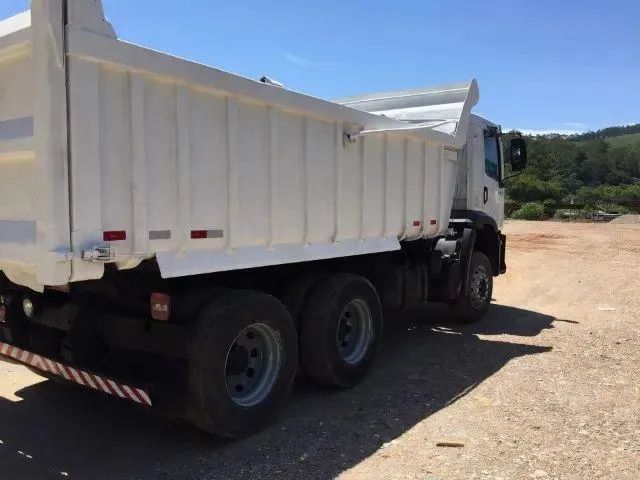 Volkswagen 31320 6x4 caçamba ano 2012 - Foto 5