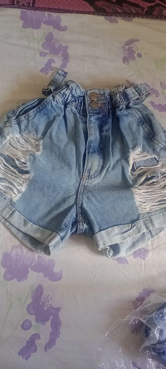 Short jhens cinturinha lindo